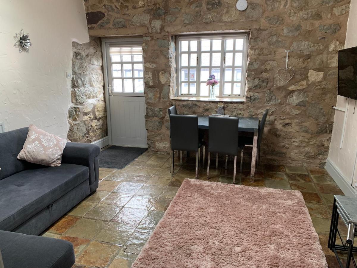 Dwylig Isa Holiday Cottages Rhuddlan Exterior foto