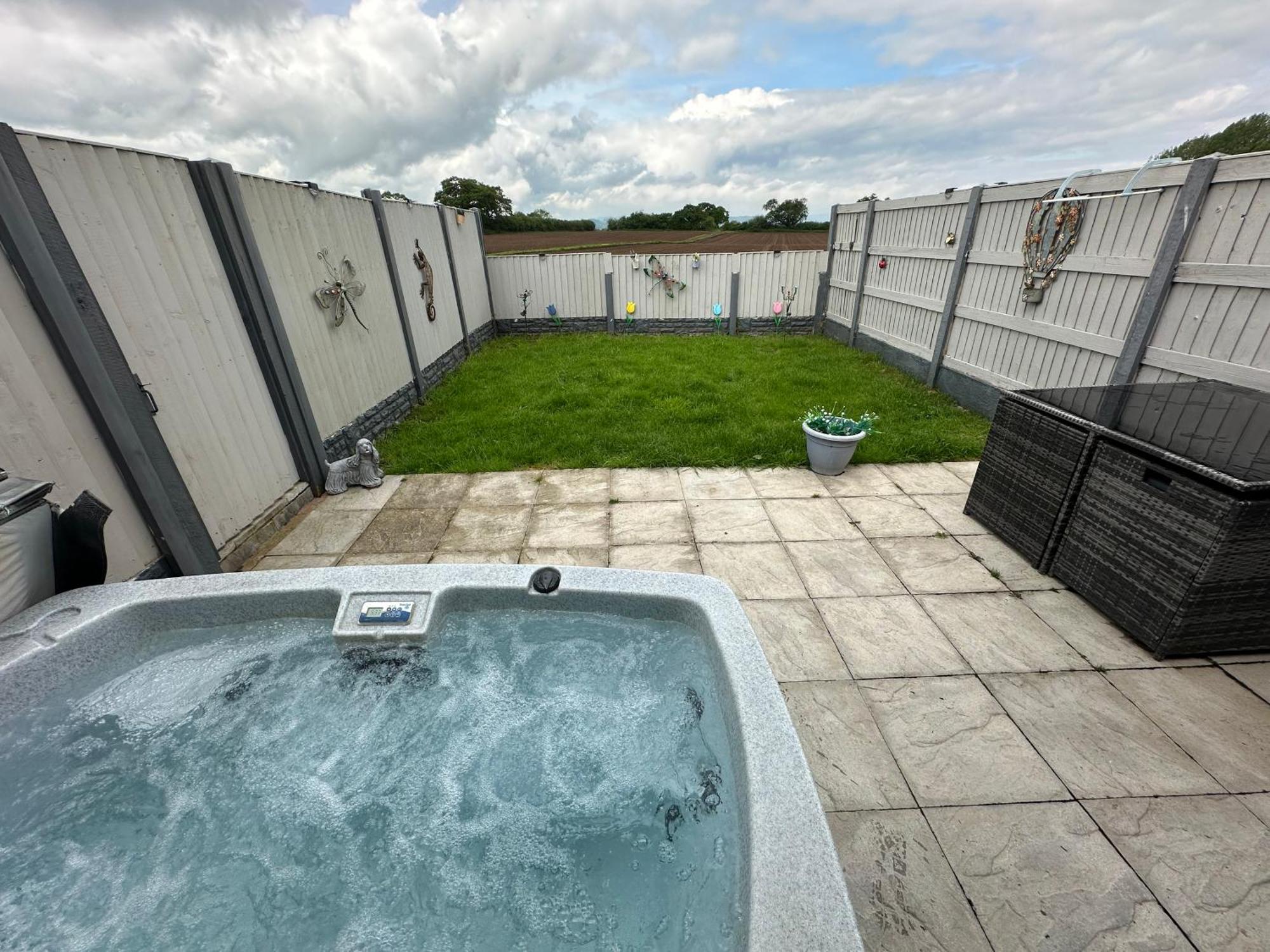 Dwylig Isa Holiday Cottages Rhuddlan Quarto foto