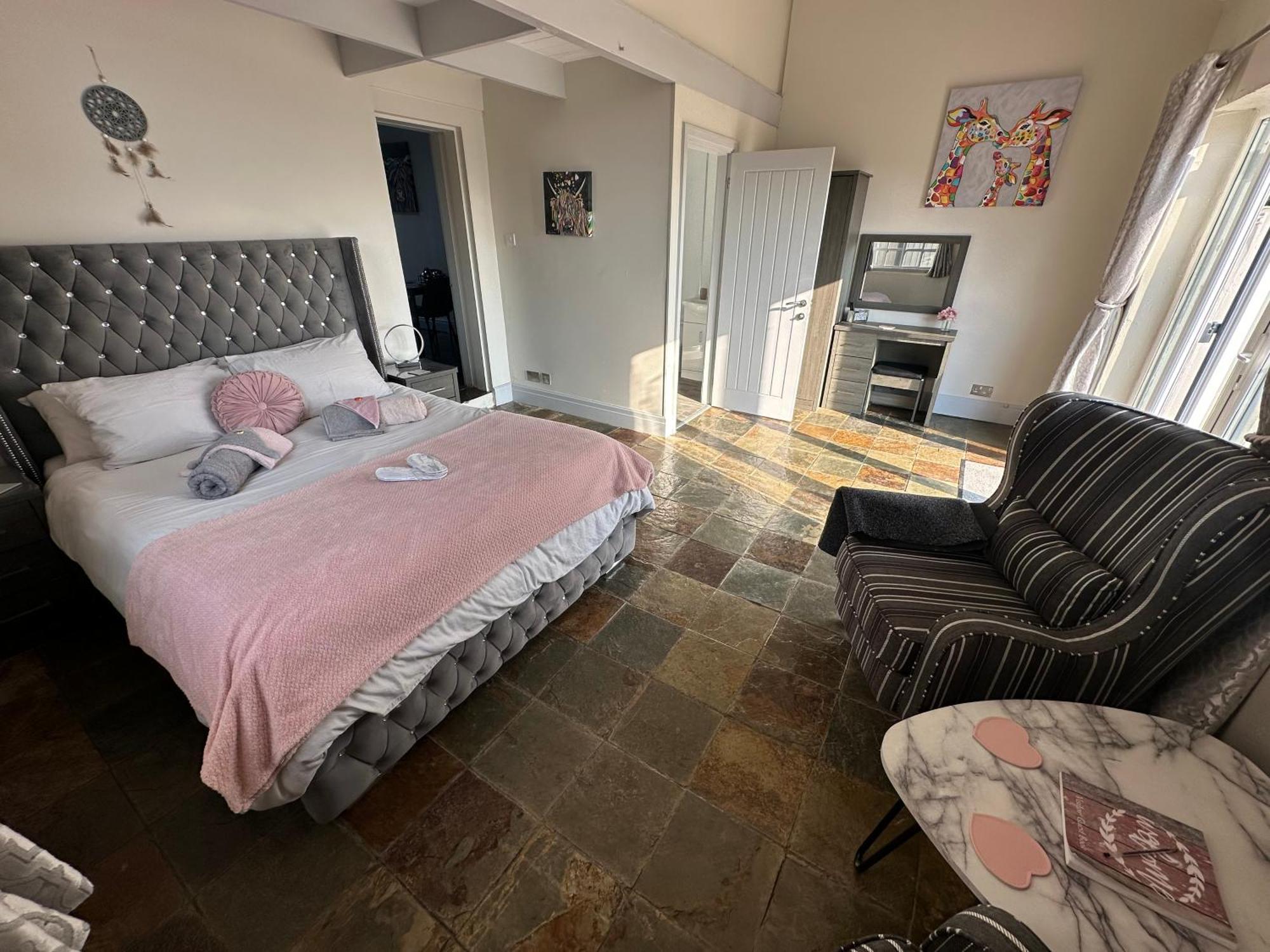 Dwylig Isa Holiday Cottages Rhuddlan Quarto foto