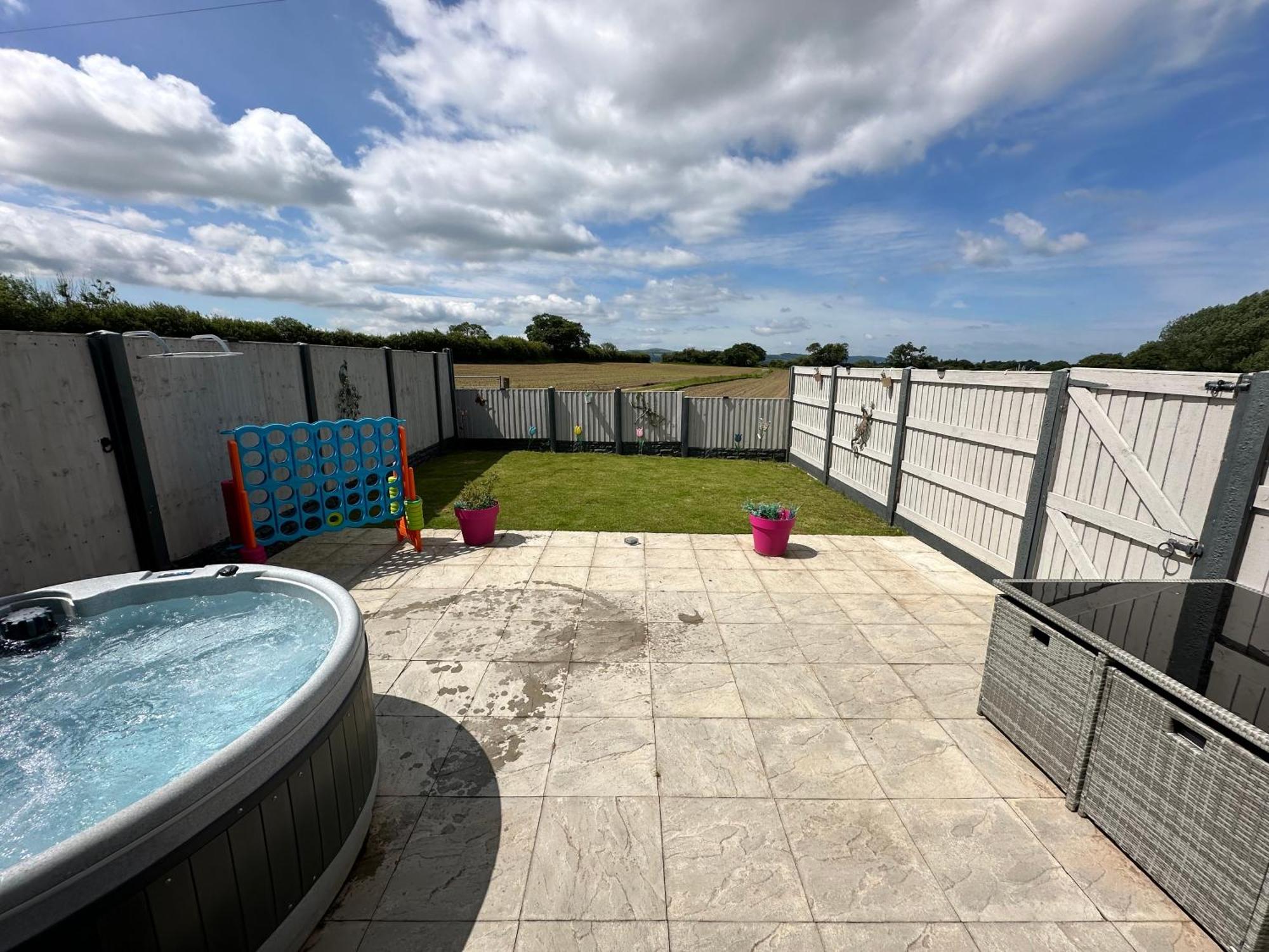 Dwylig Isa Holiday Cottages Rhuddlan Exterior foto