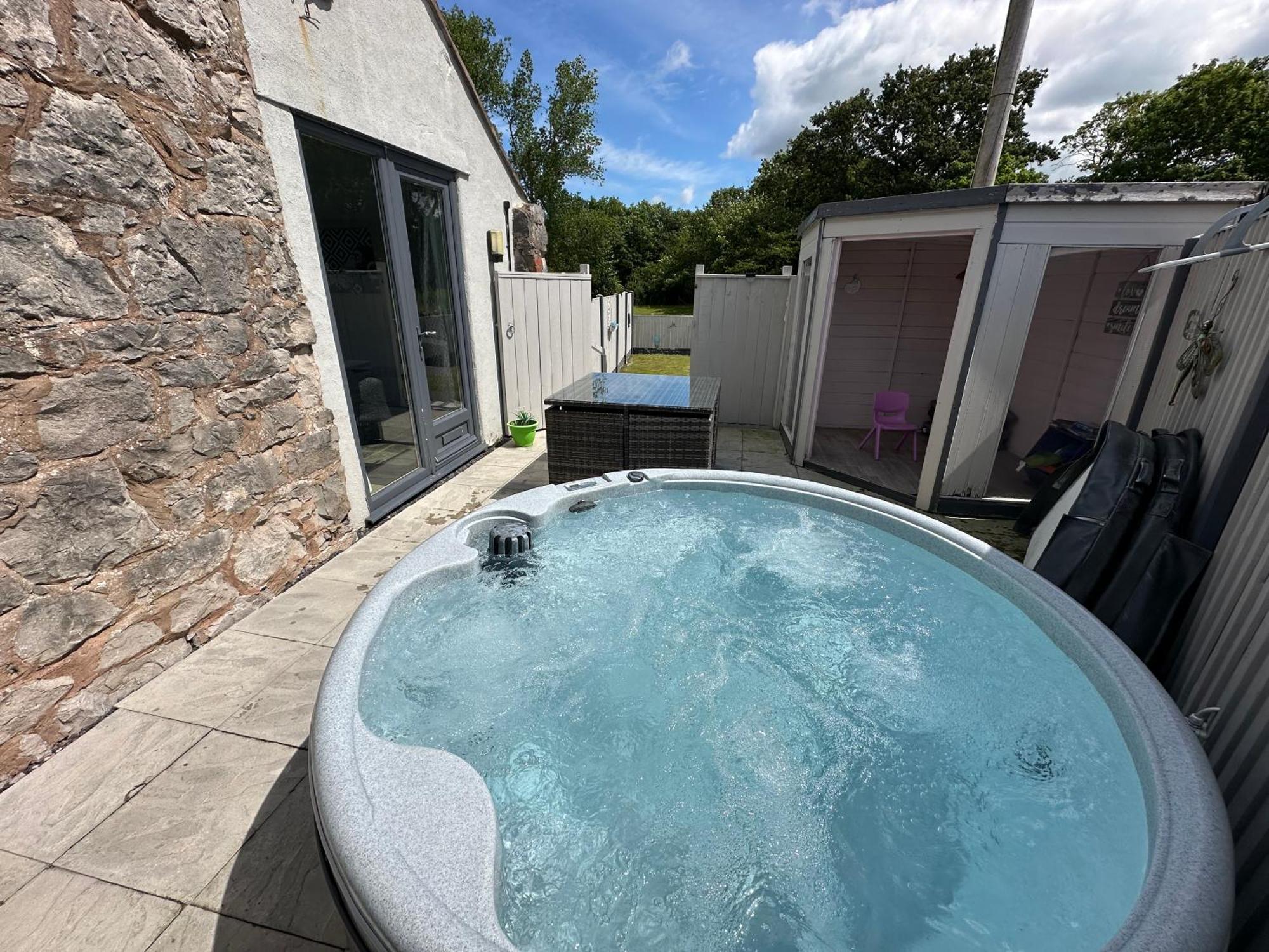 Dwylig Isa Holiday Cottages Rhuddlan Exterior foto