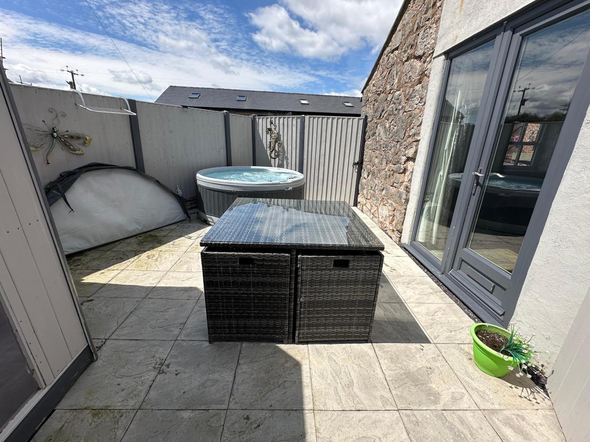 Dwylig Isa Holiday Cottages Rhuddlan Exterior foto